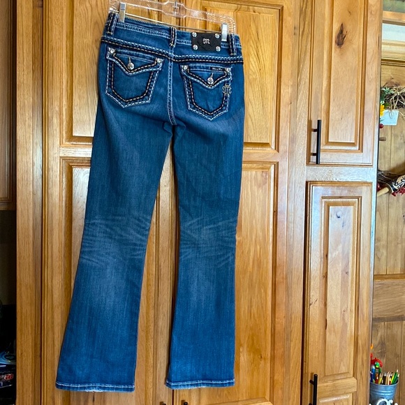 Miss me size 27 mid rise boot π - Picture 2 of 11